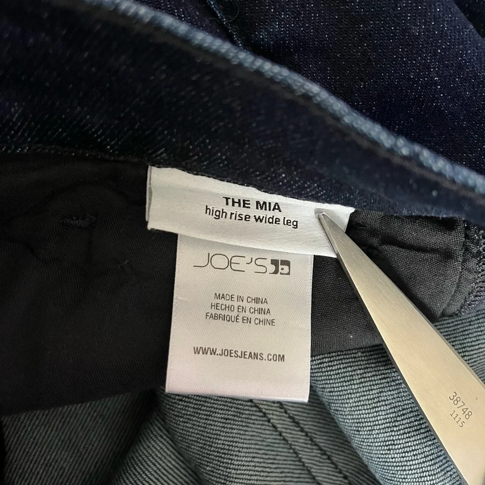 SOLD - Joe’s Mia Wide Leg High Rise Jeans (size 28) - Picture 10 of 13